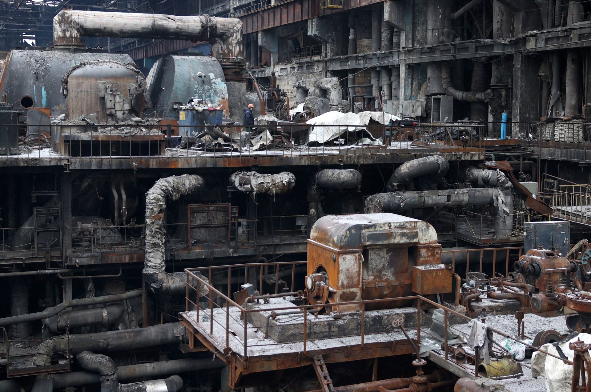 Ukraine’s state-owned energy company says all of its power plants are down after Russia’s ‘largest-ever attack’ – The Kyiv Independent