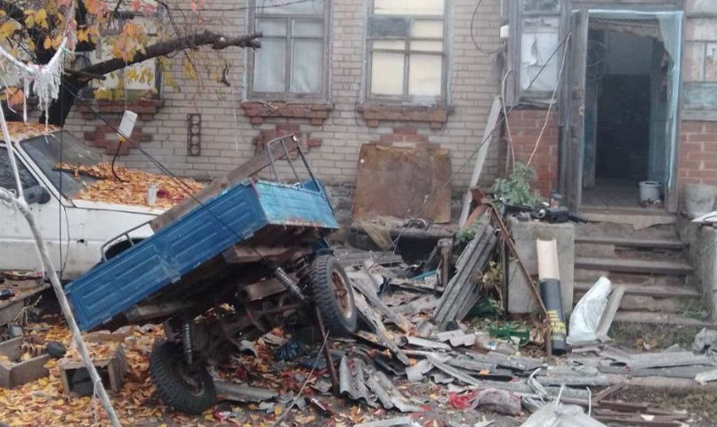 Russian attacks kill 3 and injure 18 in Donetsk and Kherson oblasts over past day