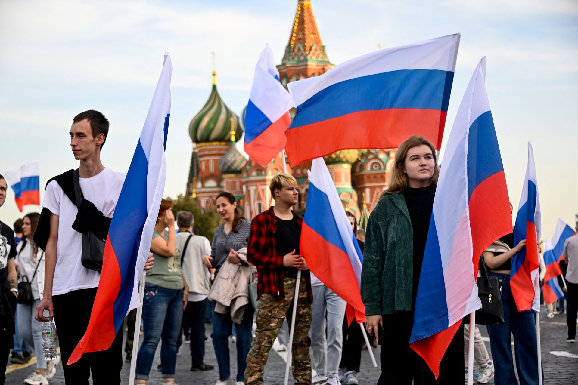 Putin, the people, or both? The unresolved question of responsibility in Russia
