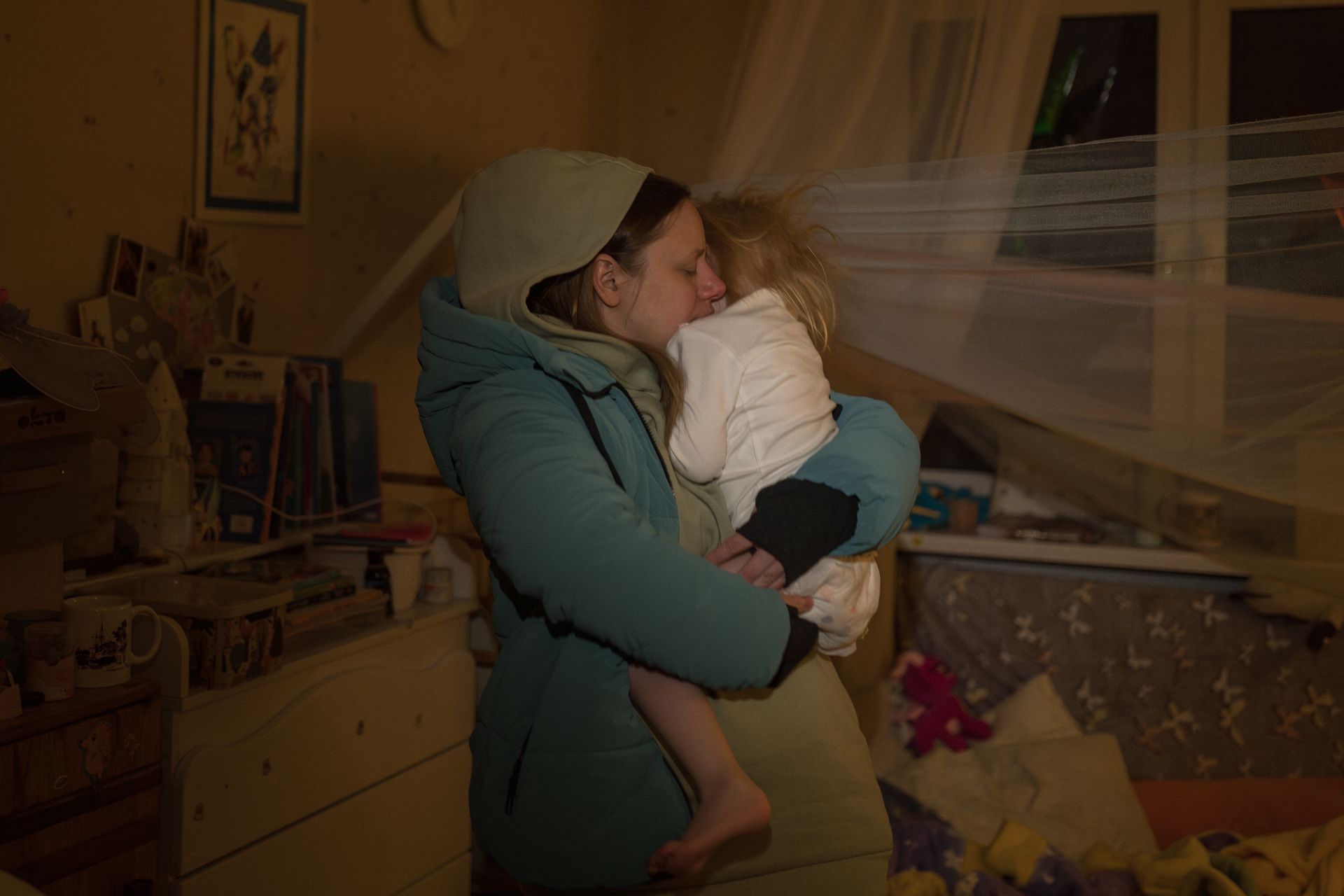 'Every day, we feel more hate towards Russia' — Kyiv families struggle to stay warm in near-freezing homes