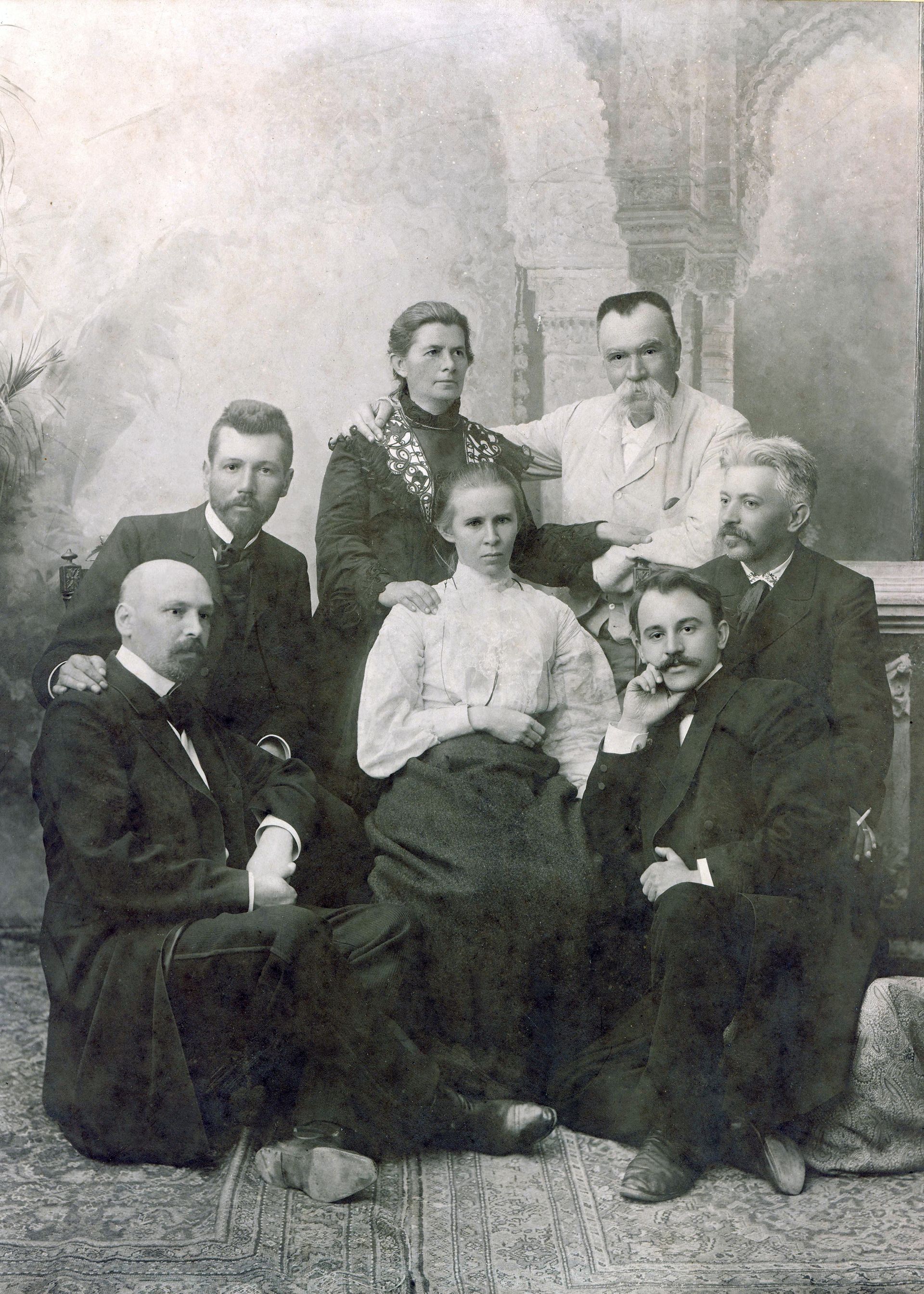 A group of Ukrainian writers gathers in Poltava, Ukraine, to inaugurate a monument to Ivan Kotliarevsky in 1903. (L-R) Mykhailo Kotsiubynsky, Vasyl Stefanyk, Olena Pchilka, Lesya Ukrainka, Mykhailo Starytsky, Hnat Khotkevych and Volodymyr Samiilenko.
