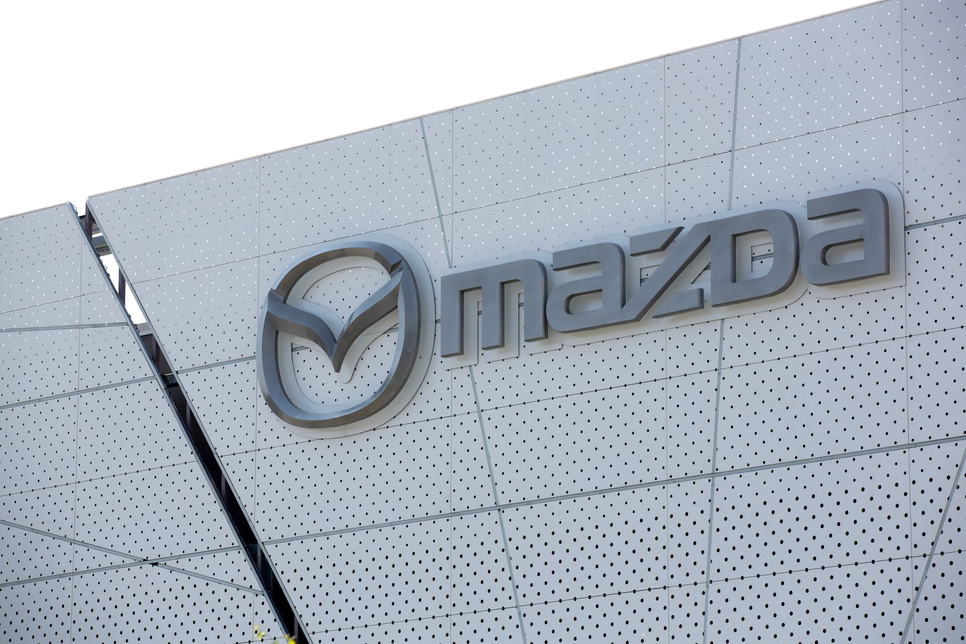 Mazda quietly returns to Russian market despite 2022 'exit,' report says