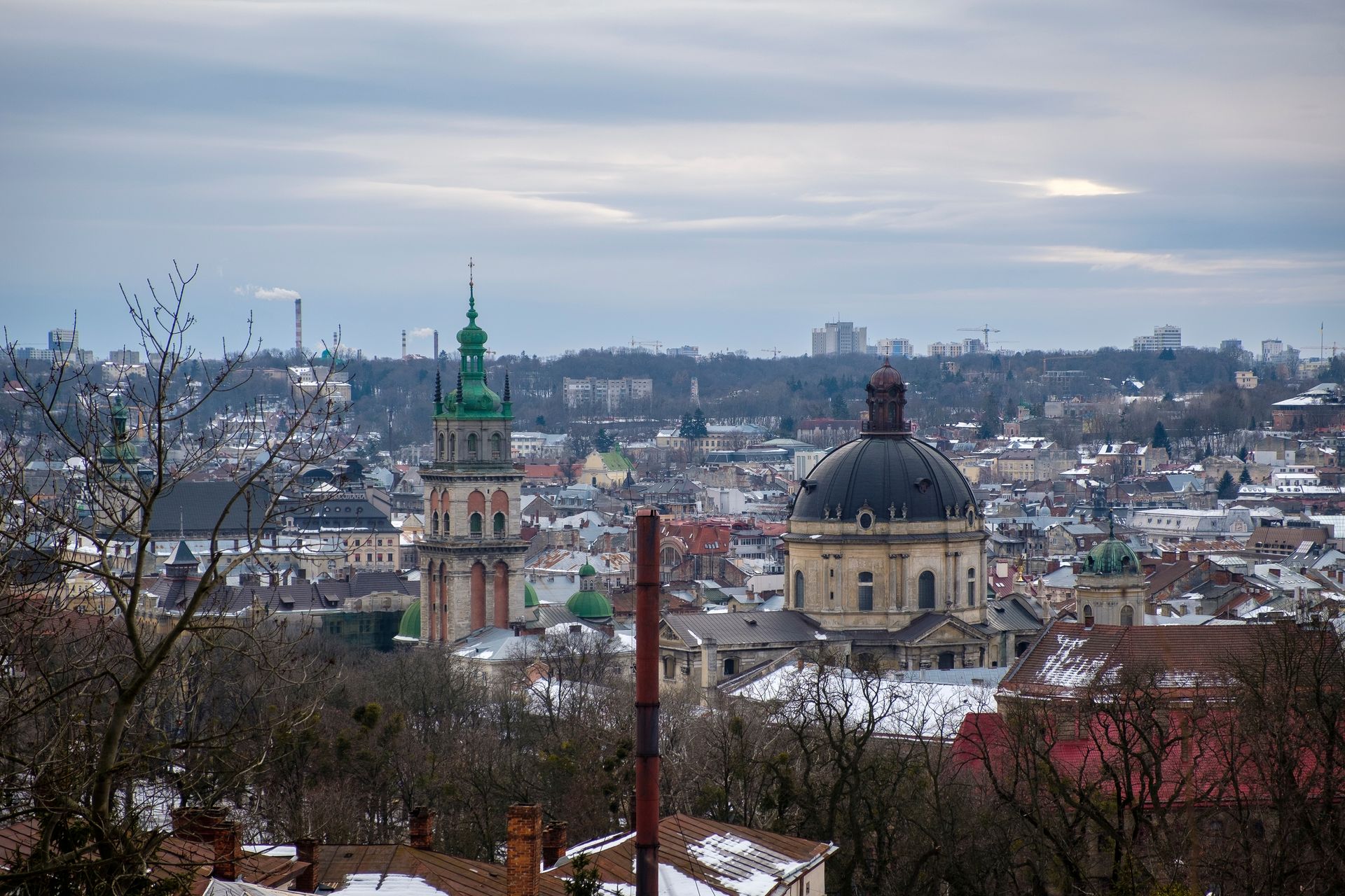 Explosions reported in Lviv as Russia launches hypersonic Kinzhal missiles