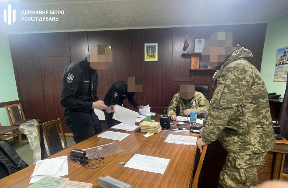 Court suspends brigade commander accused of misusing soldiers for repairing relatives' homes