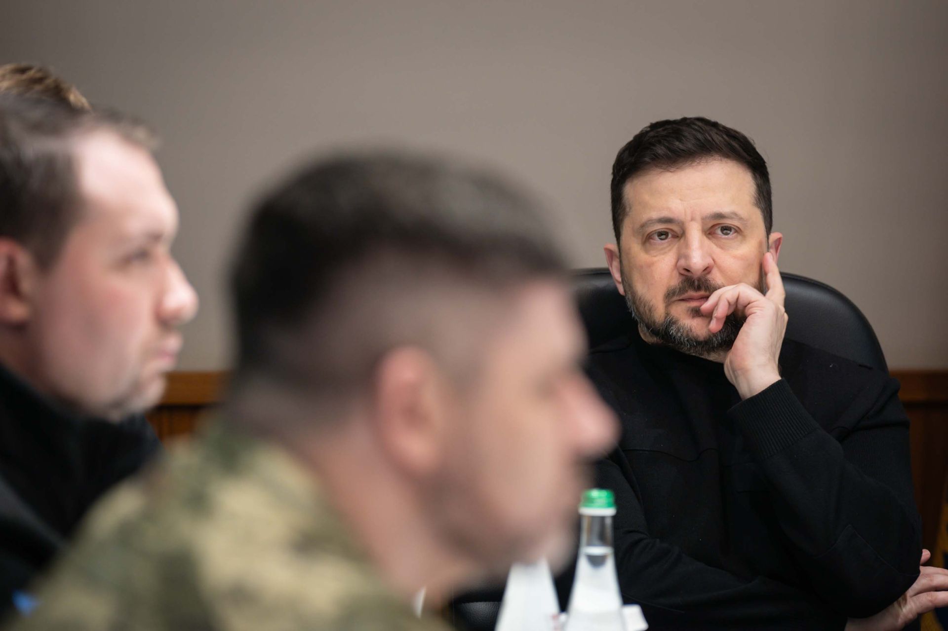 Zelensky pitches Easter ceasefire to US negotiators as Russia continues attacks