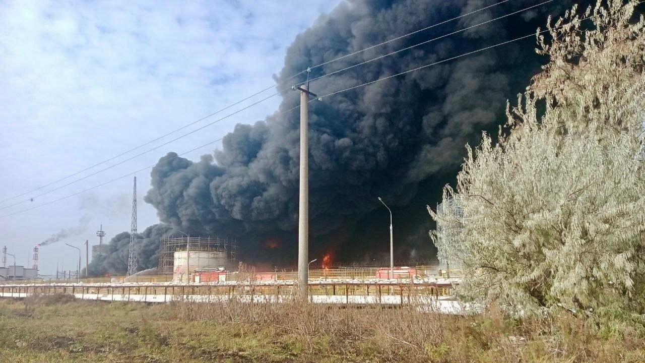 Ukraine strikes multiple Russian oil facilities