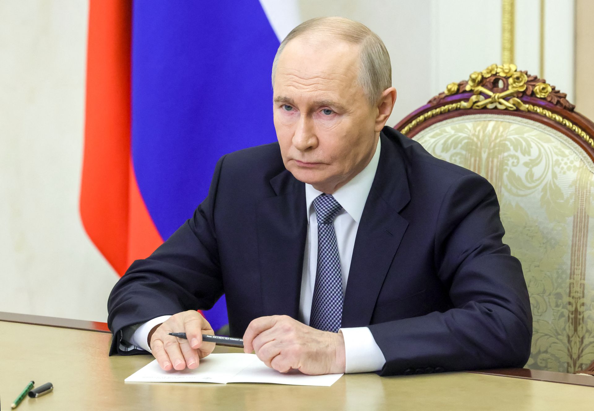 Russian pollster stops publishing Putin 'open trust' figures