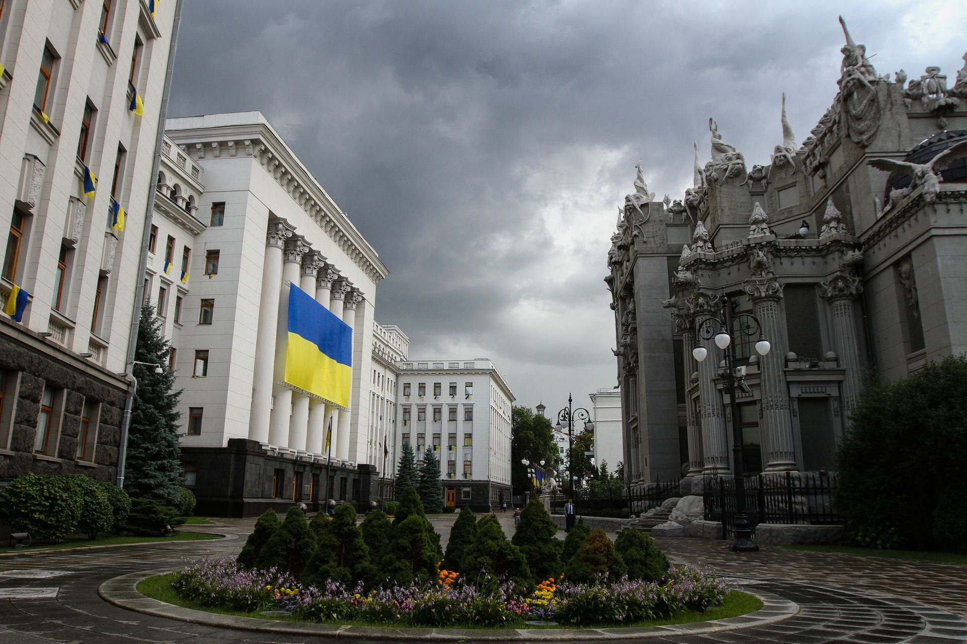 Ukraine war latest: Russia plans to strike President's Office, Zelensky says