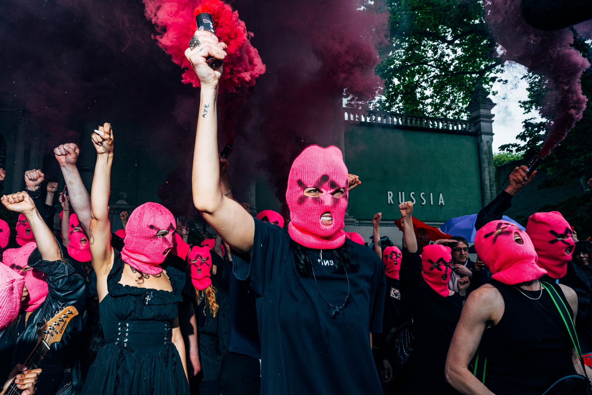Pussy Riot, Femen storm Russian pavilion at Venice Biennale