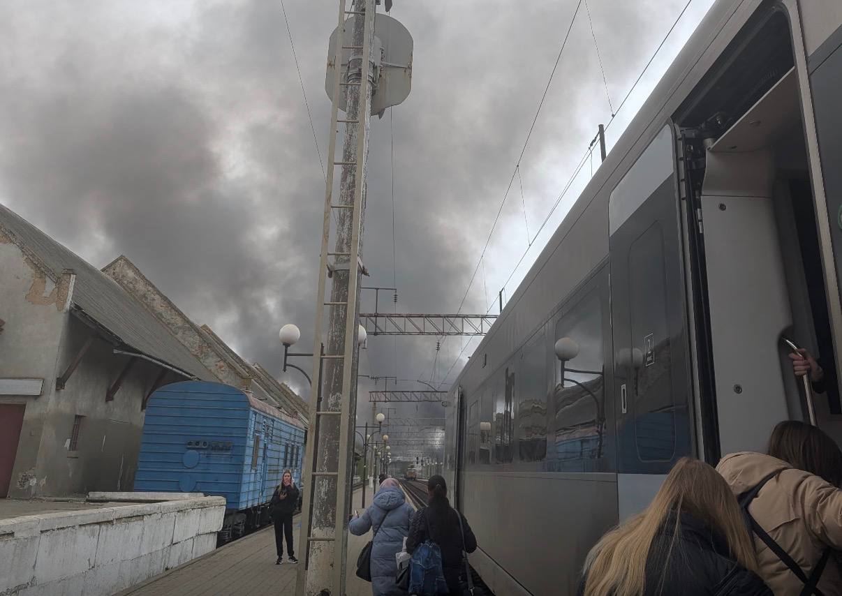 Breaking: Ukraine's Ternopil struck in mass Russian daytime drone attack