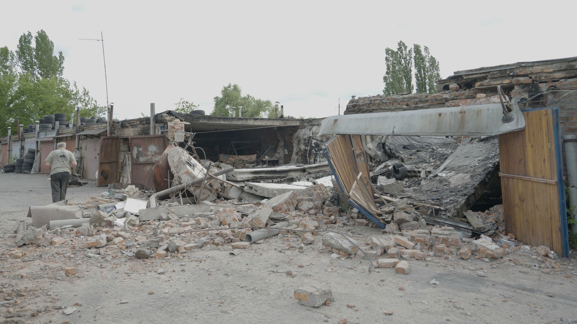 At site of Russia's Oreshnik strike, Putin's propaganda lies in ruins