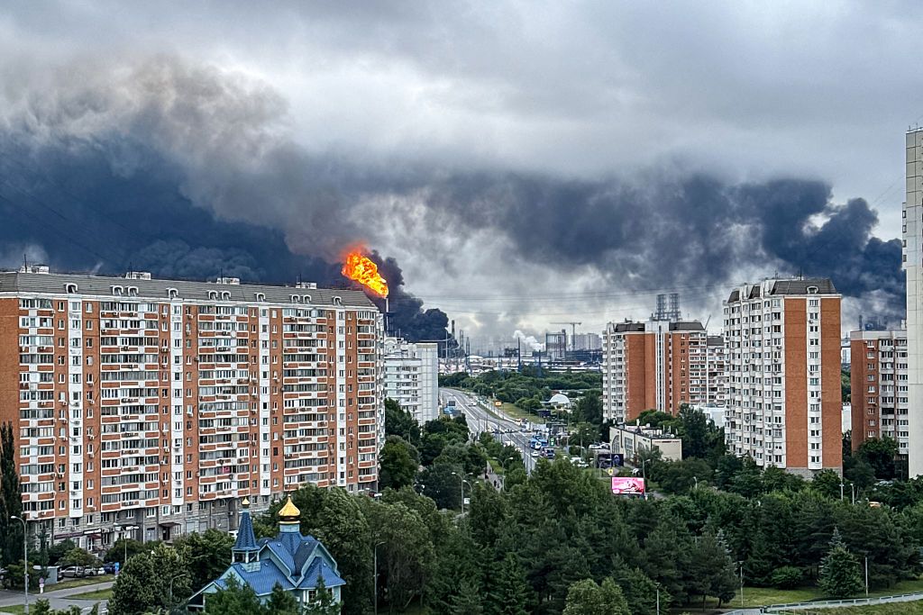 Moscow Oil Refinery Halts Operations After Major Drone Attack