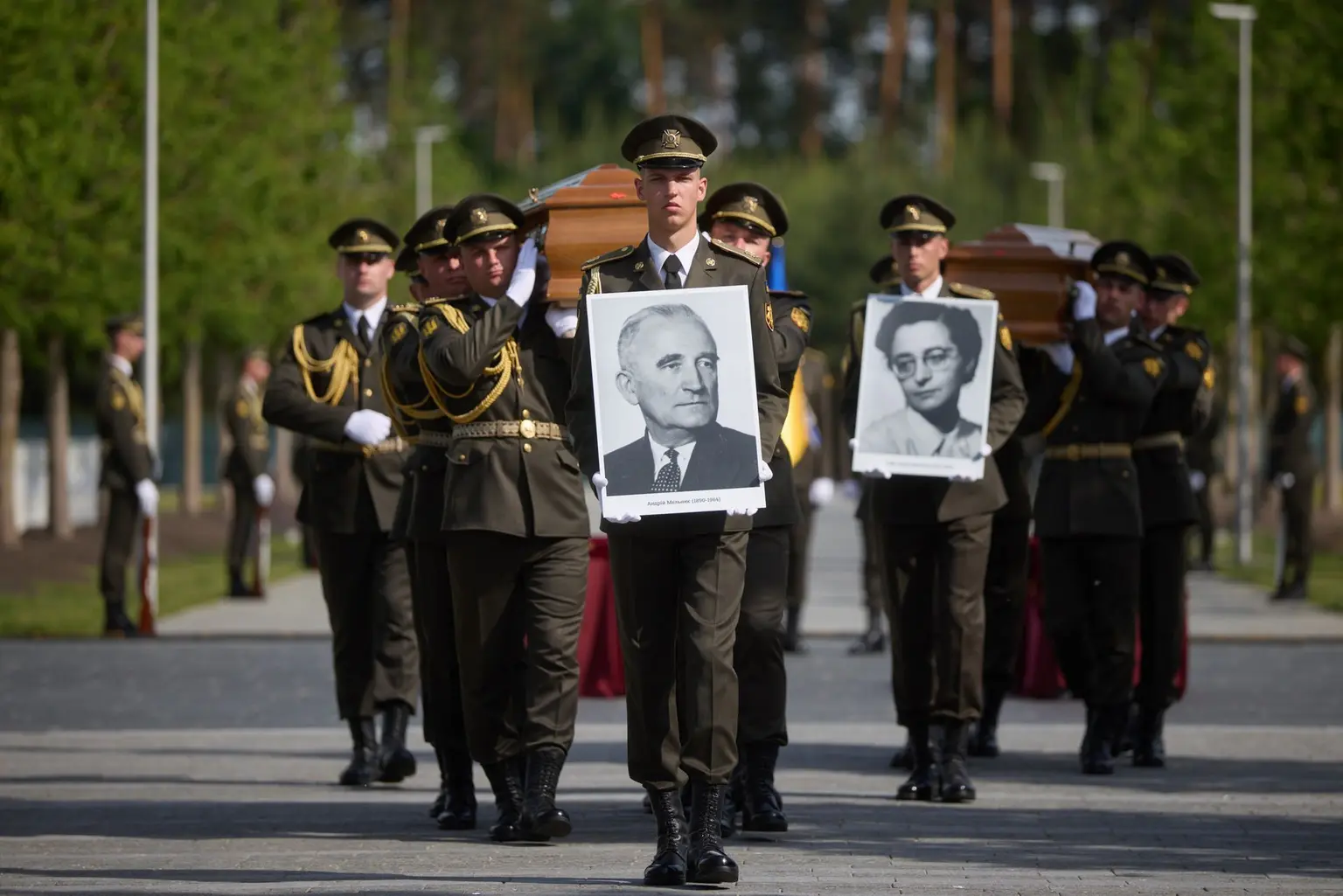 Ukrainian parliament approves creating pantheon to commemorate national heroes