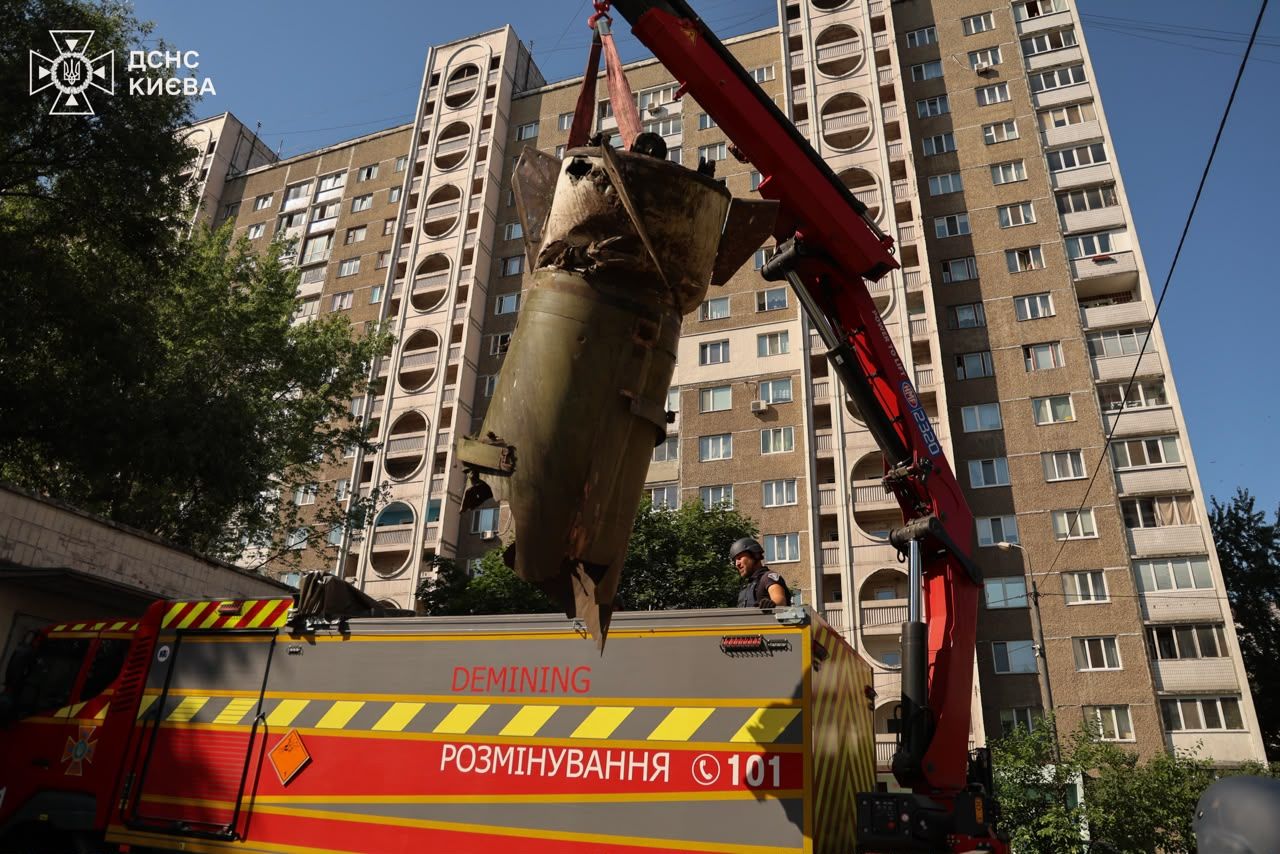 Russian ballistic missiles strike Kyiv, causing injuries and fires