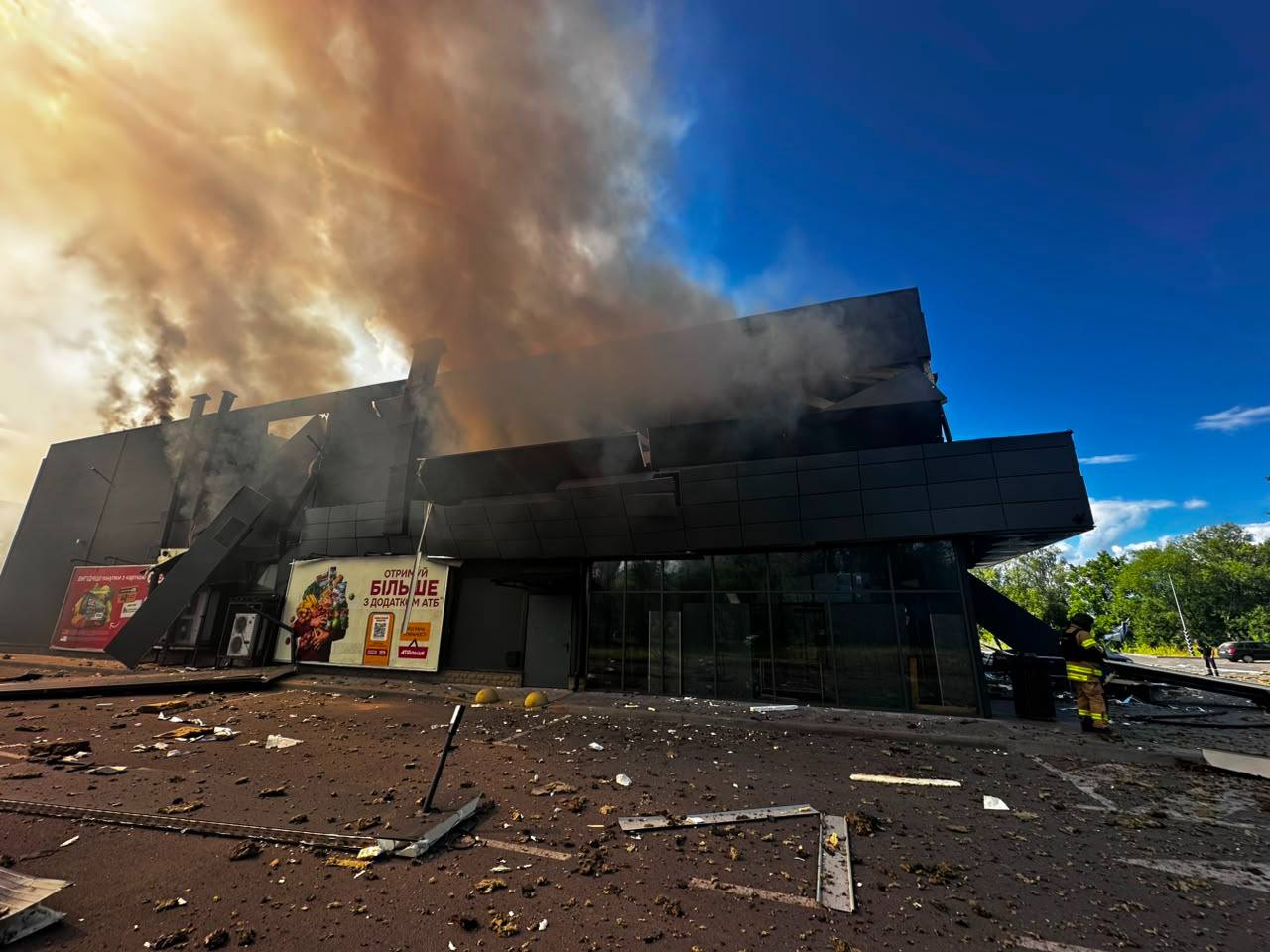 'No military justification' — Russian daytime drone attack on Chernihiv supermarket kills 2, including child, injures 25