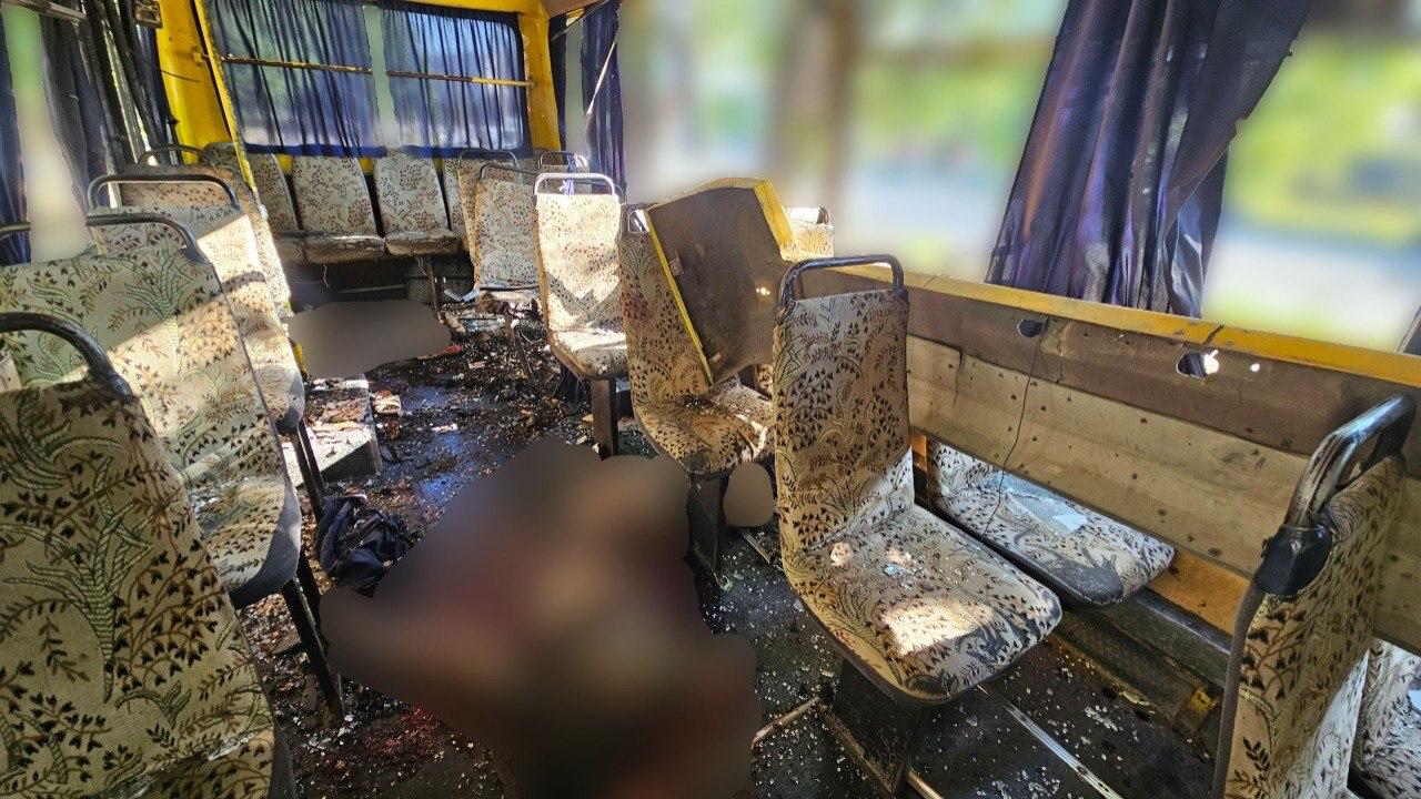 Russian attacks kill 6, injure 109 across Ukraine over past day, drone strikes civilian minibus in Kherson