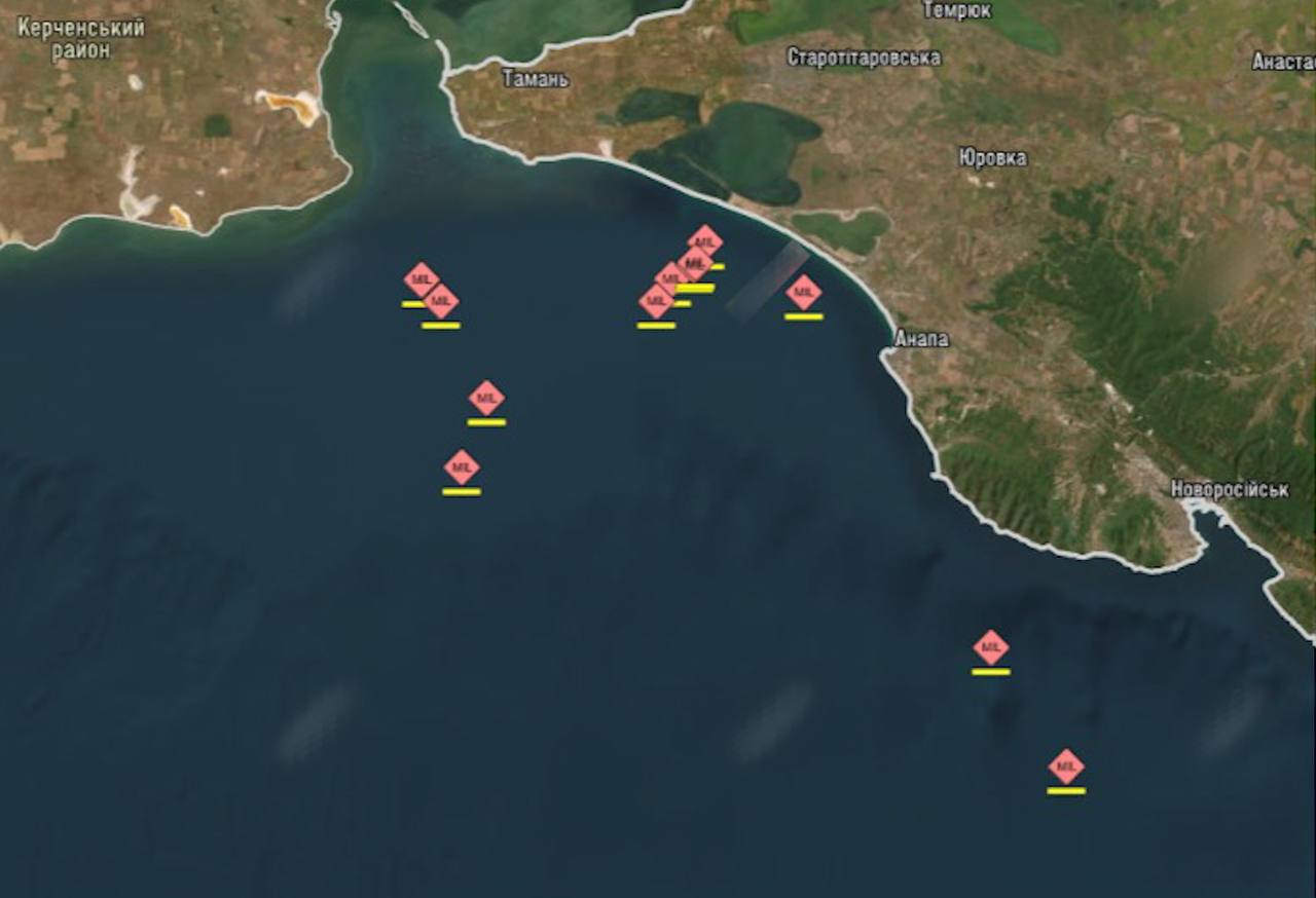 Ukrainian Forces Strike 12 Russian Shadow Fleet Vessels in Black Sea