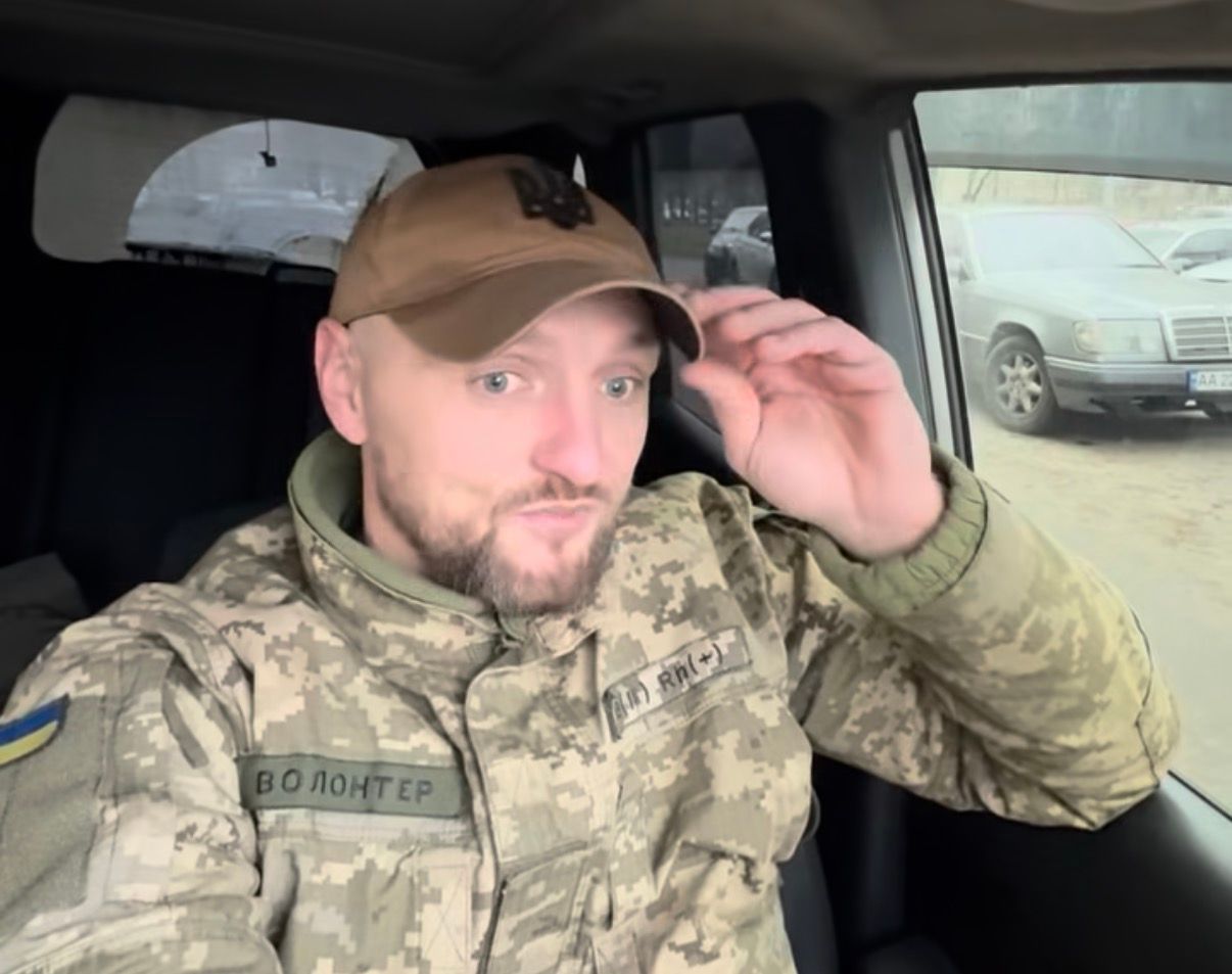 Ukrainian volunteer who said FSB blackmailed him returns home after trip to Russia