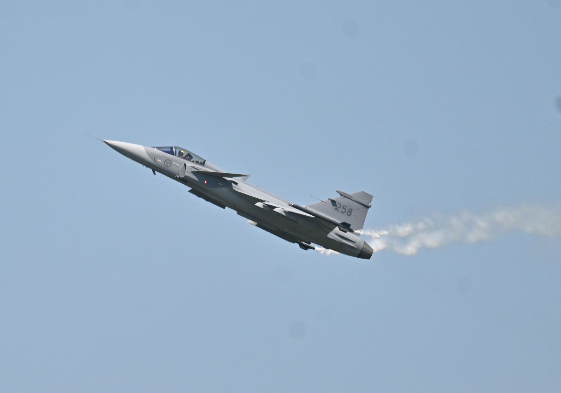澤倫斯基:比利時將在2026年底前轉交烏克蘭3架F-16戰機
