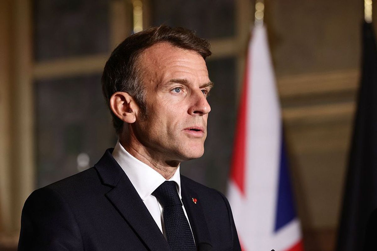 ⚡️ Macron cites 'several signs' Russia is preparing to mobilize 300,000 people.