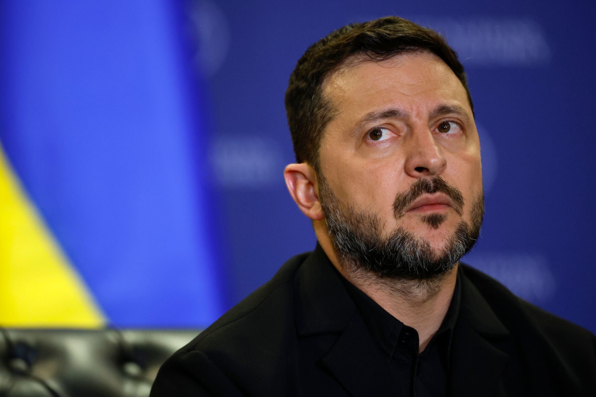 Zelenskyj varnar för 27 miljarder dollar i finansieringsgap för Ukrainas försvar