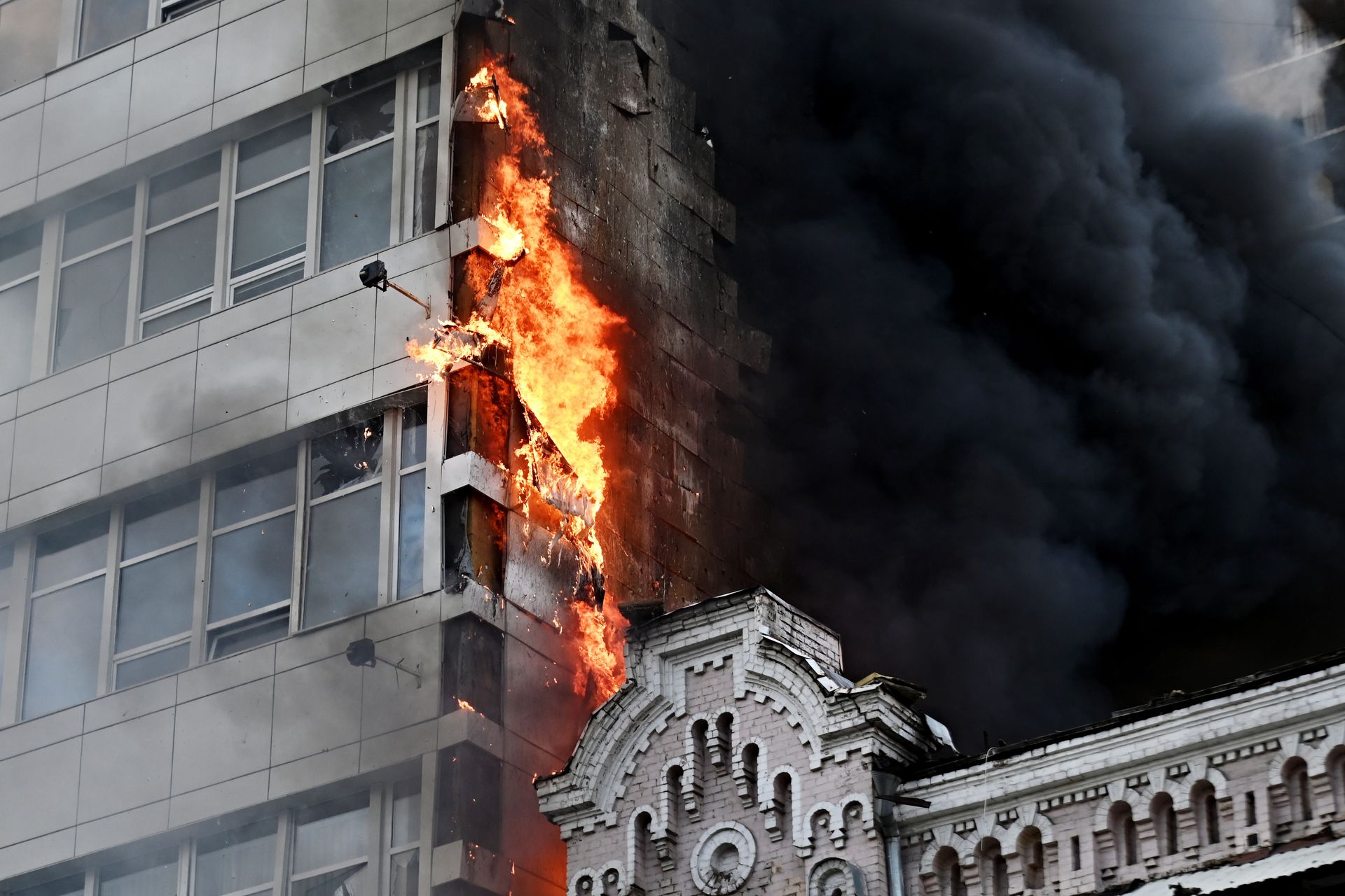 Ukraine war latest: Russia strikes central Kyiv, killing one and injuring 24
