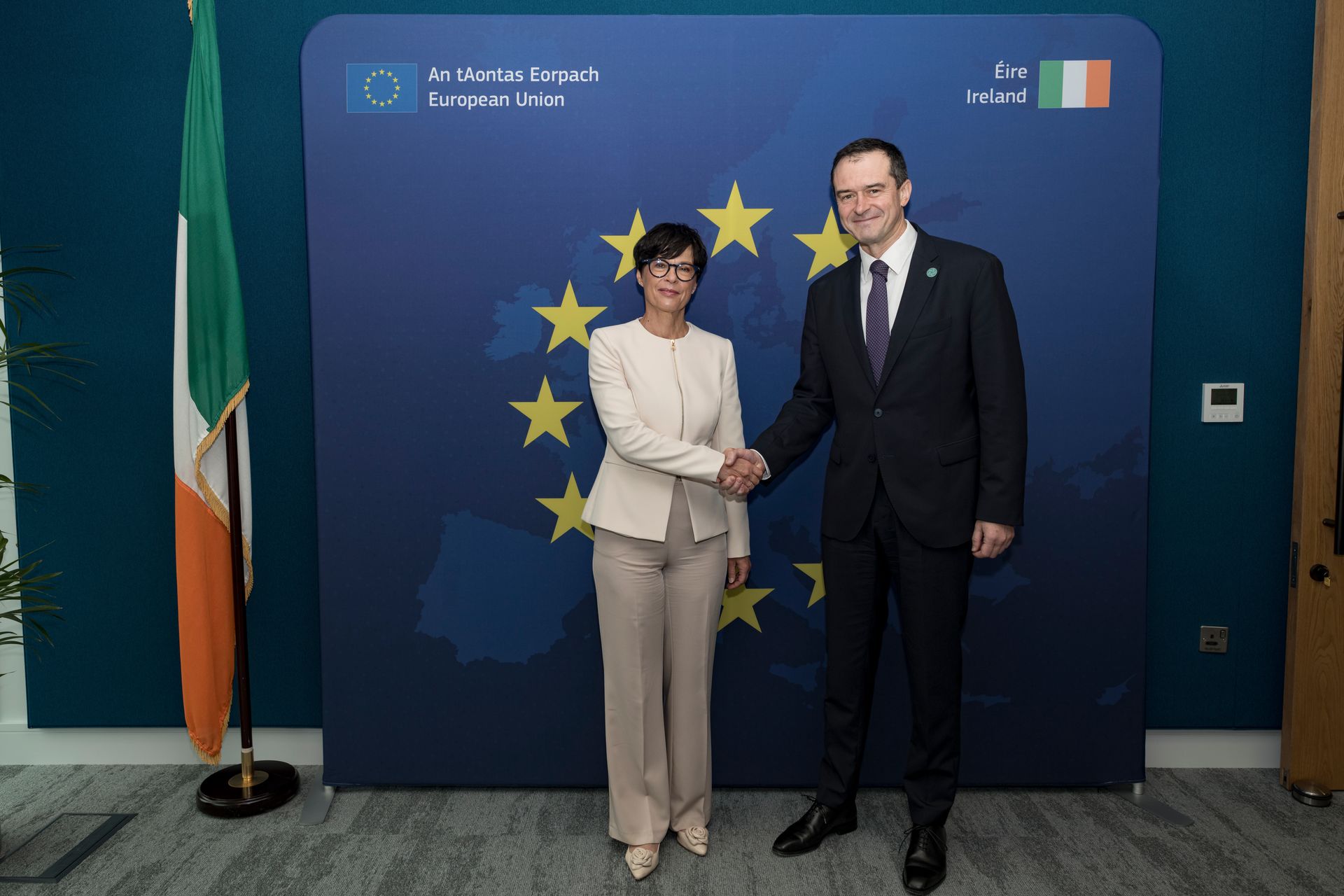 ウクライナの欧州担当相、EU域外国に財政支援の拡大を要請