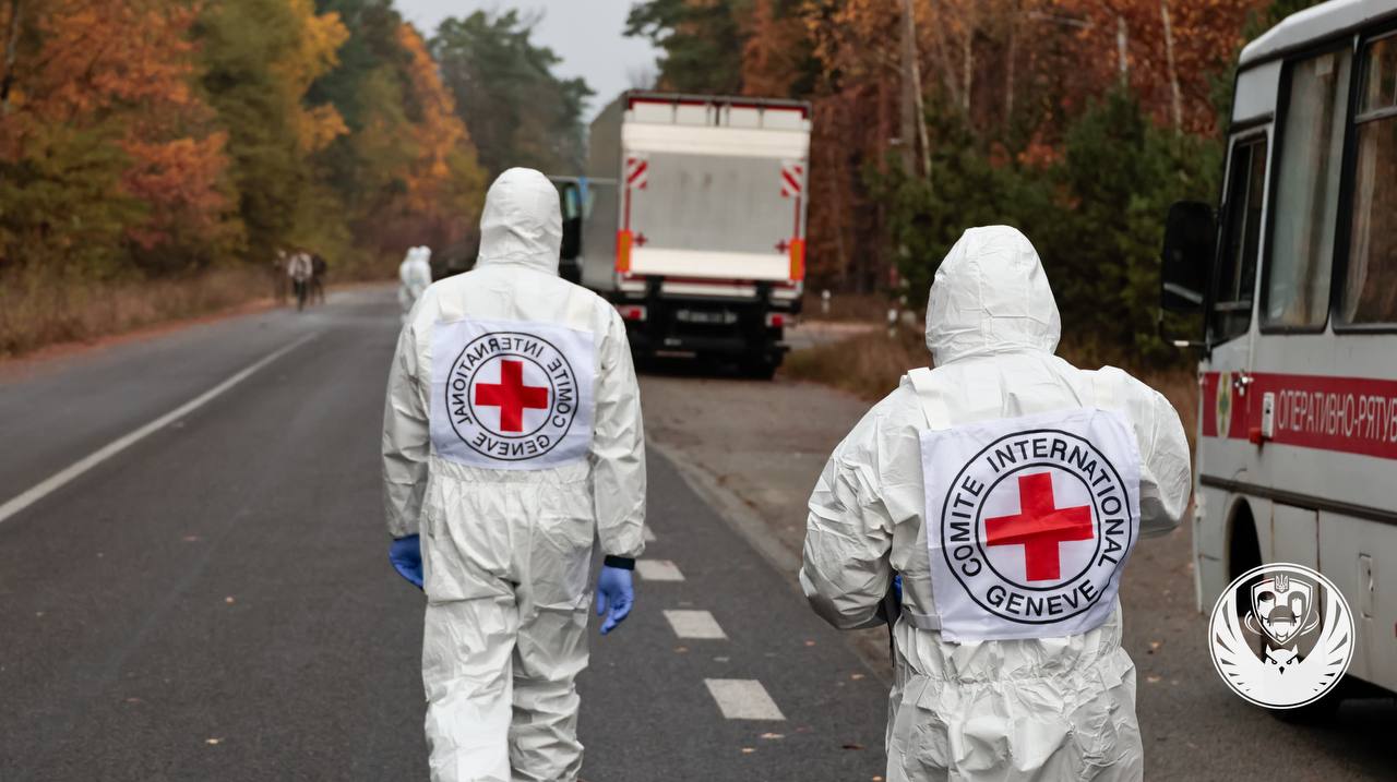 Ukrayna 252 ukraynalı əsgərə aid olduğunu Rusiya iddia edən meyitləri vətənə qaytarıb