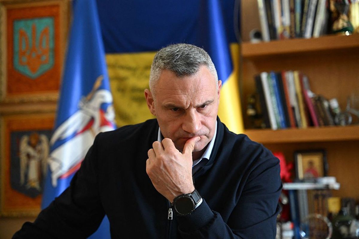 Zelensky tasks PM with assembling Kyiv winter preparations team, says Klitschko 'can't do it alone'
