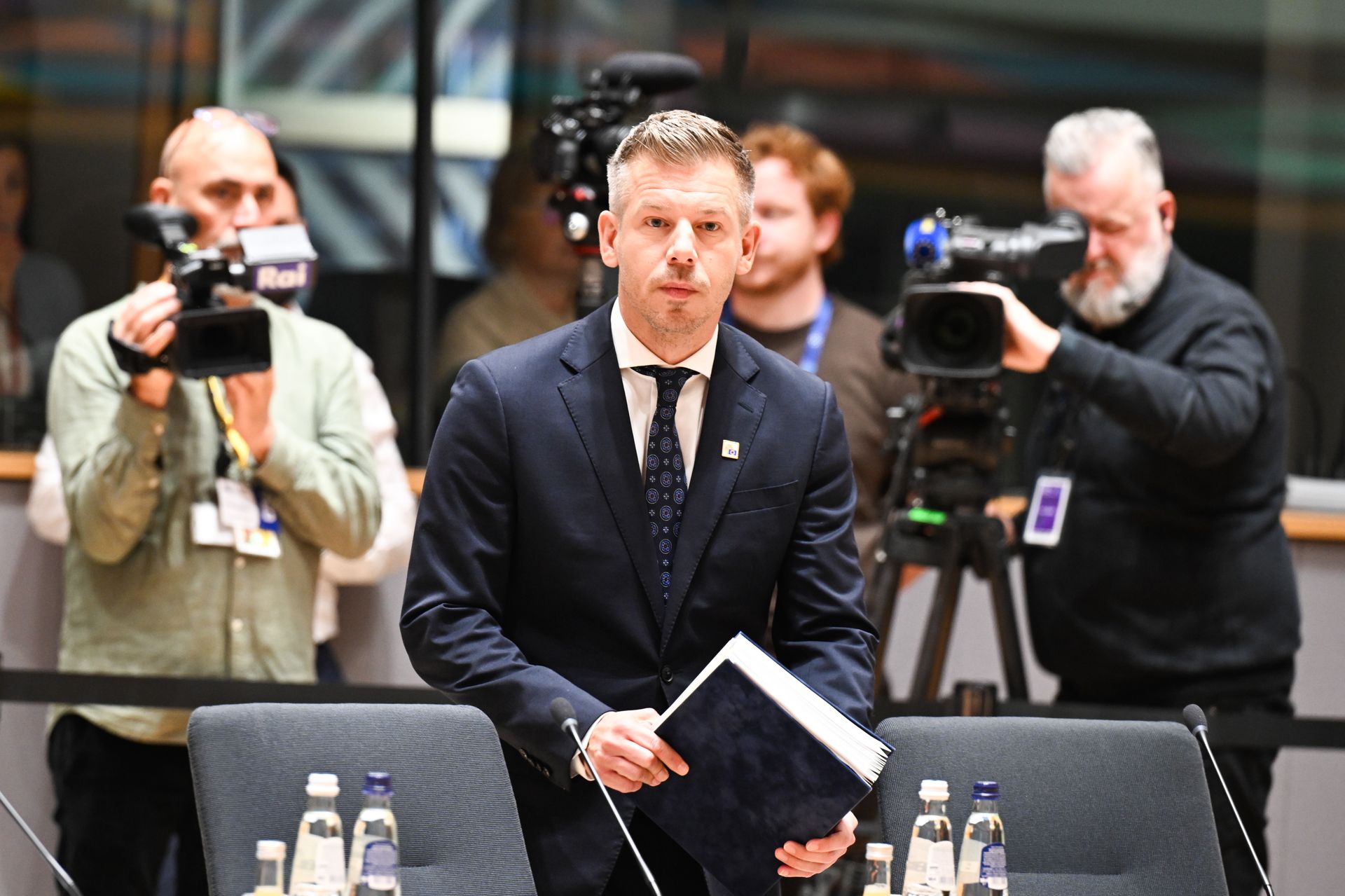 Hungary ready to allow Ukrainian grain transit to Western Europe, prime minister says