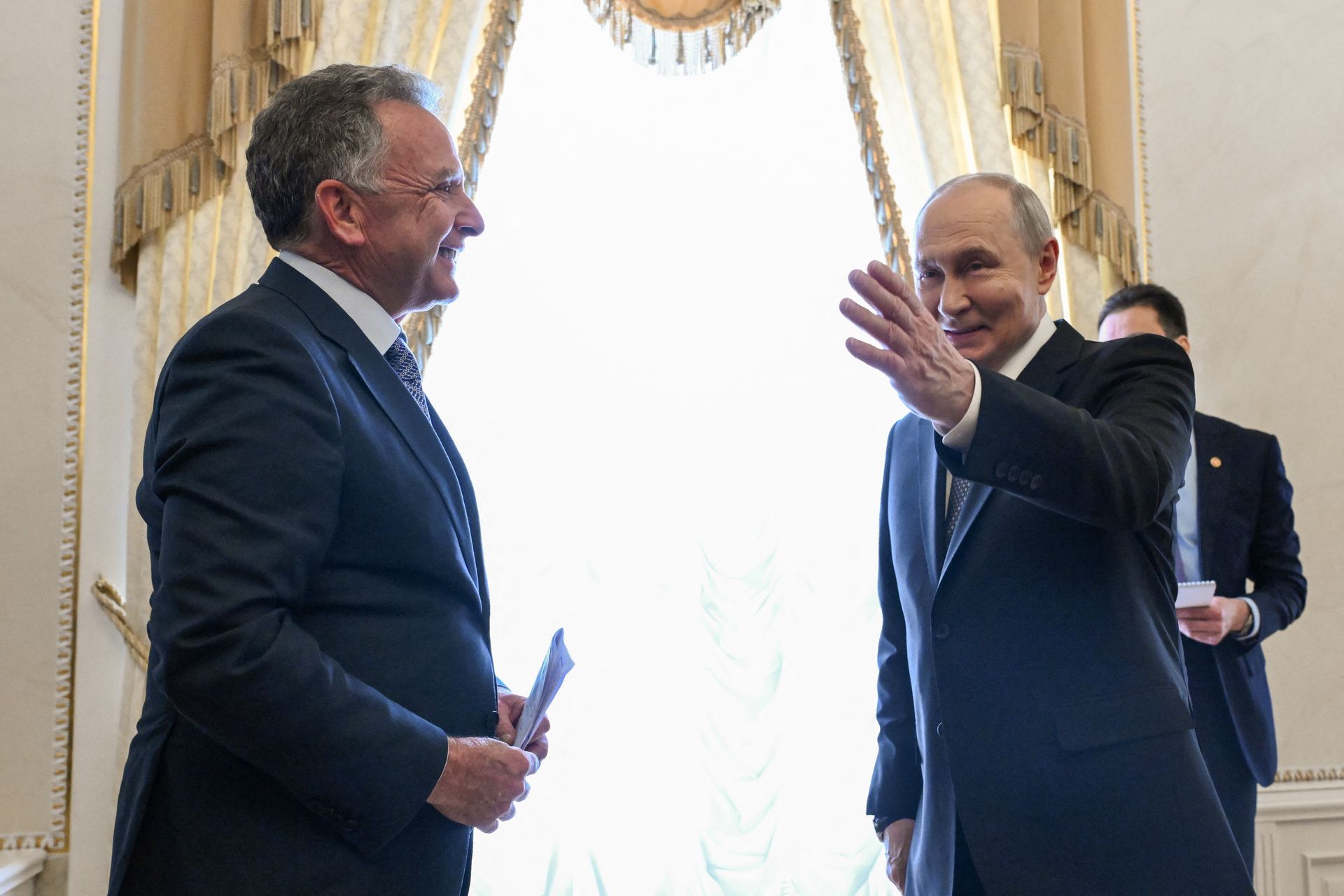 ウクライナ戦争最新情報：ロシア、米国・ウクライナとの三者和平協議再開に「準備」