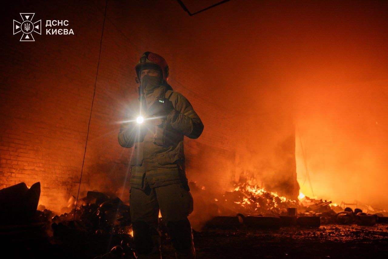 ロシアの攻撃でウクライナ全土の少なくとも6人死亡、38人負傷　夜間に大規模な無人機攻撃