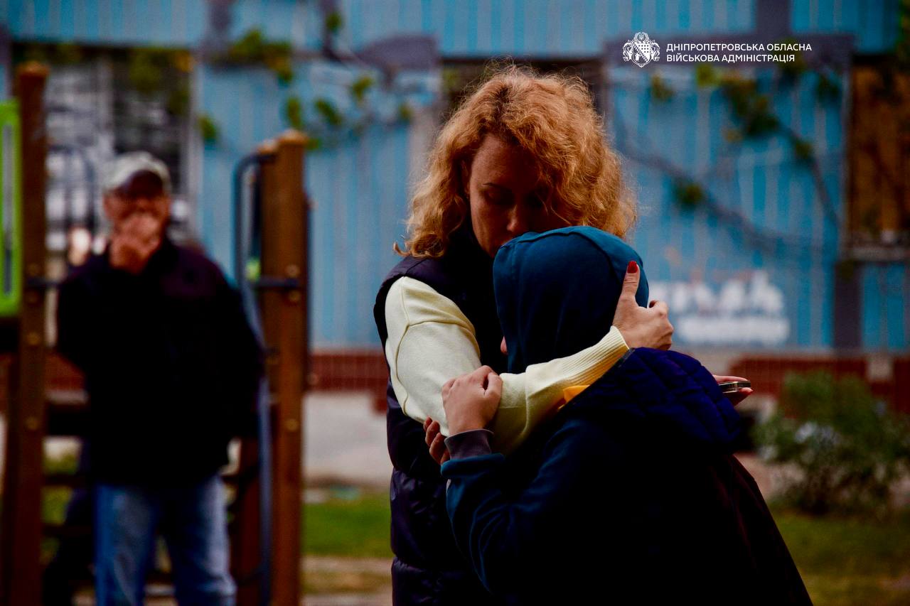 Російські атаки вбили щонайменше двох і поранили 25 людей по всій Україні, Москва цілила в енергетичну інфраструктуру навколо Києва
